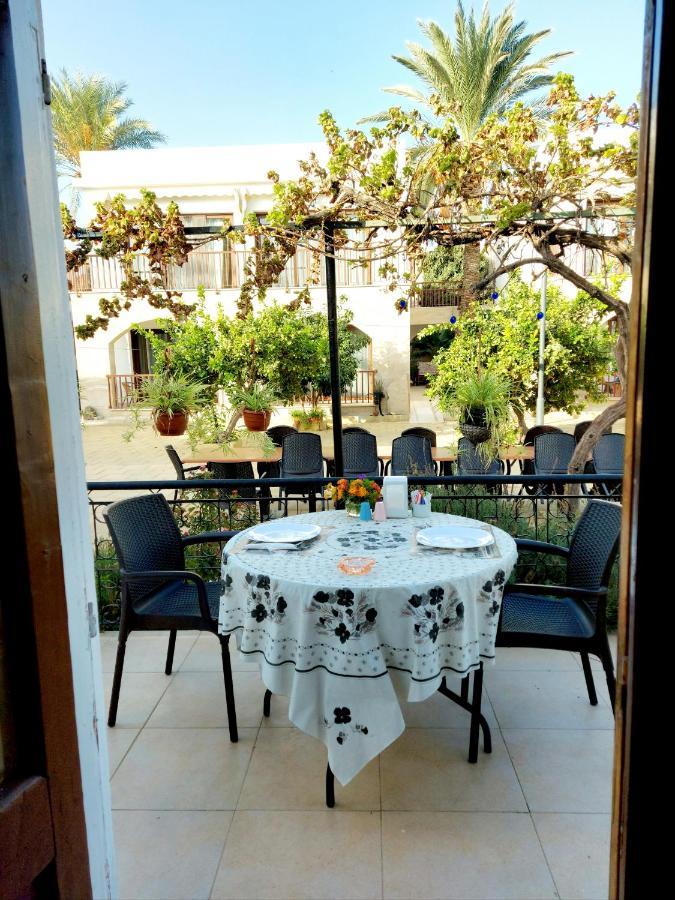 Golden Palms Guest House & Cafe Famagusta (Northern Cyprus) Exterior foto