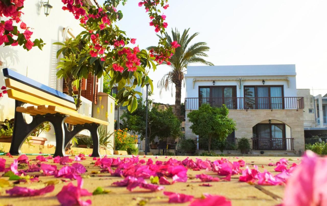 Golden Palms Guest House & Cafe Famagusta (Northern Cyprus) Exterior foto